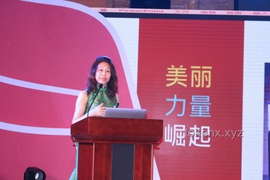 大山之外的梦想引擎：张桂梅与跨界创新之路
